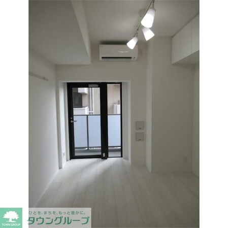 フュージョナル千住緑町の物件内観写真